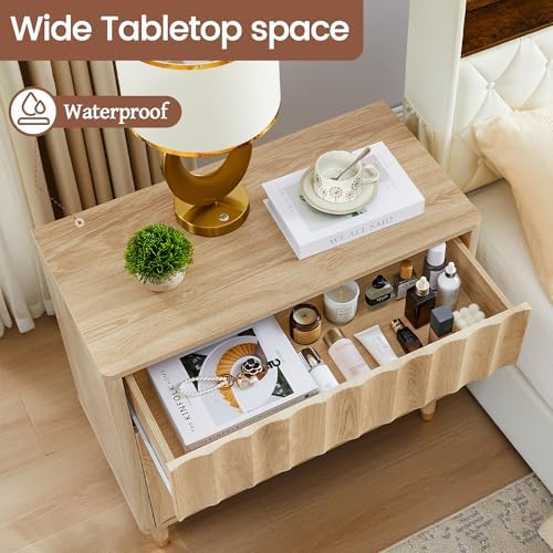 Bifins 31.5" Wide Fluted 3 Drawer Dresser - Image 4