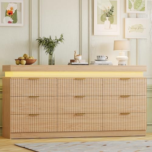 Fluted 9 Drawer Dresser LED Lights & Charging Station, Natural Oak by yesasin
